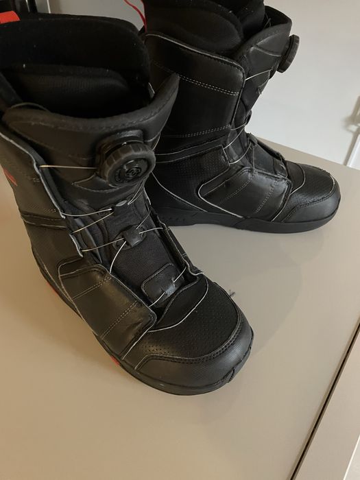 Set snowboard complet Salomon + Nitro + boots 25.5 (GATA DE PÂRTIE)