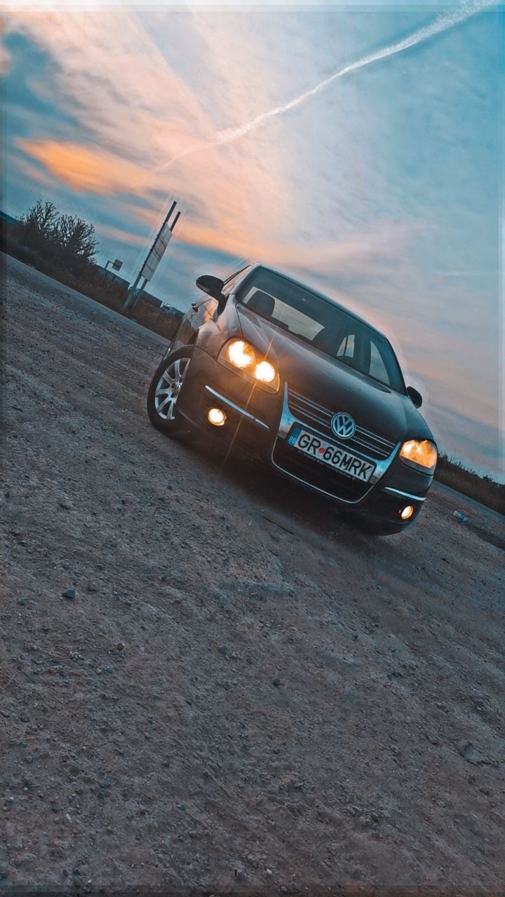 Vând Volkswagen Jetta