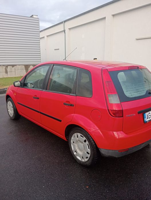 Ford fiesta benzina