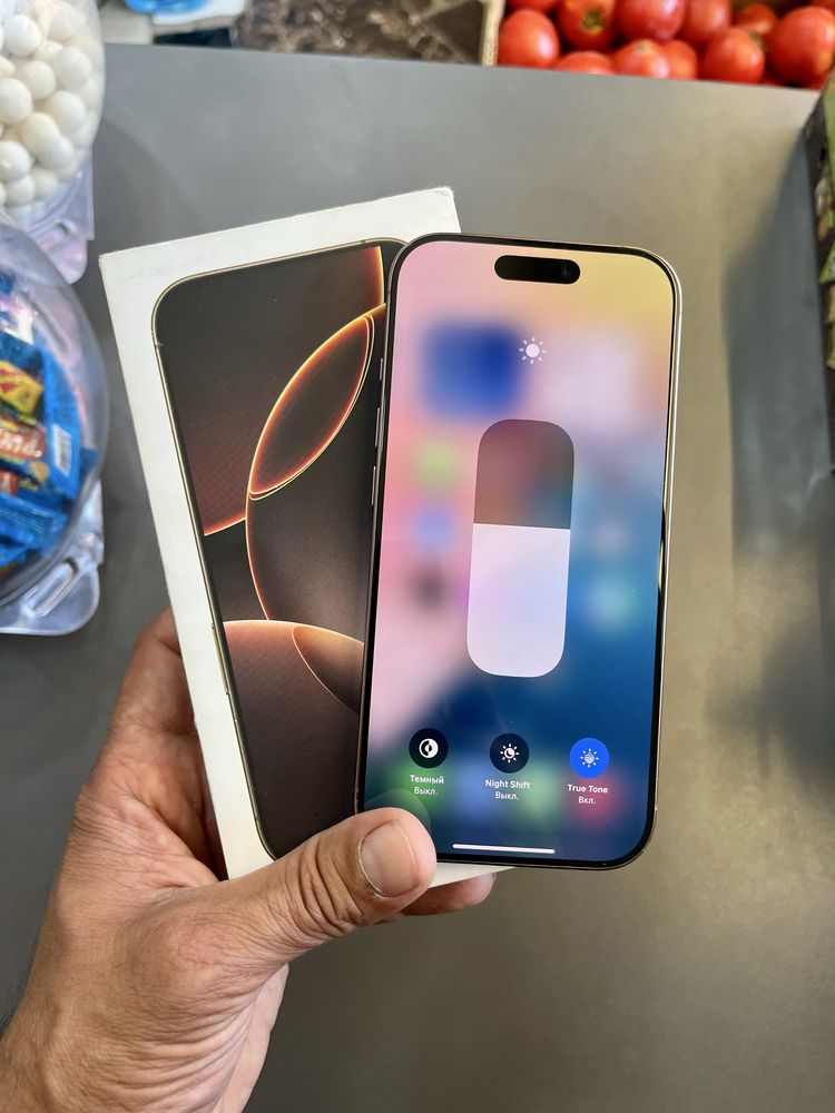Продам iPhone 16 Pro 256GB LL/A телефон в хорошем состоянии.