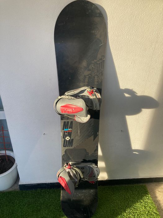 Сноуборд Nitro Magnum 168 + автомати