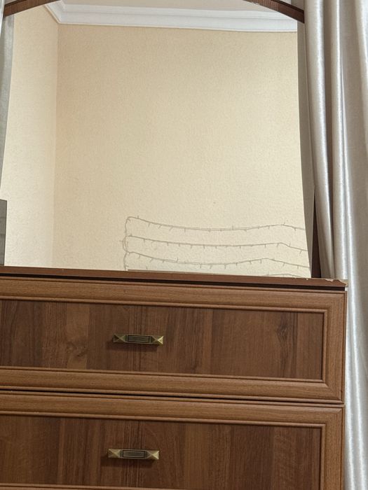 Комод г.Ташкент метро Новза