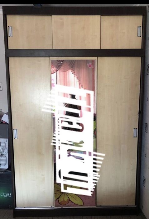 Шкаф с антресолью.