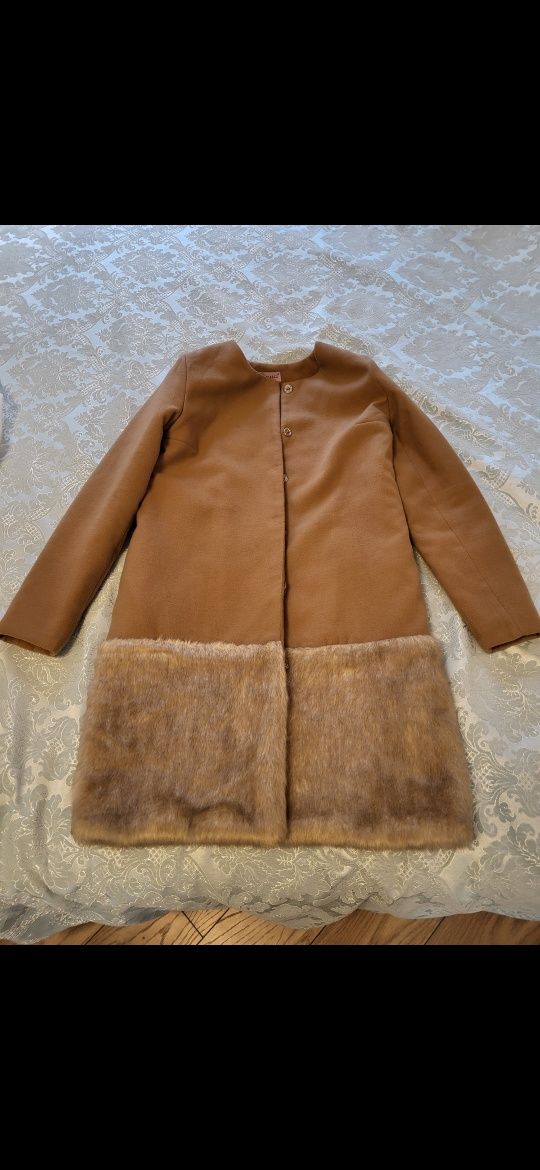 Продам пальто утепленное