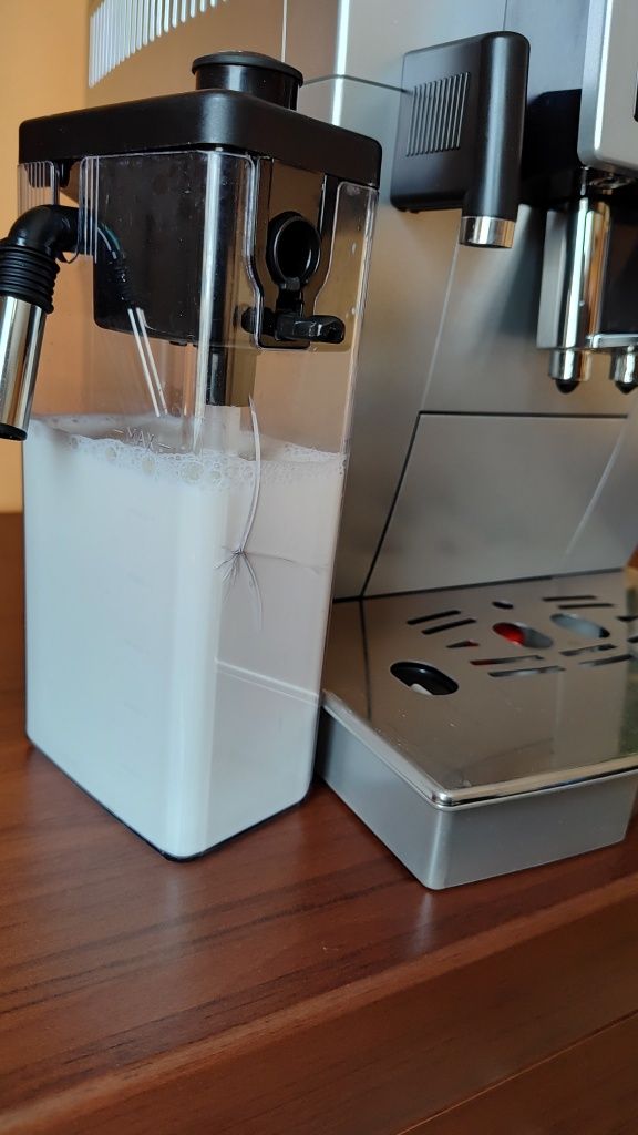 Delonghi ECAM 23.450S