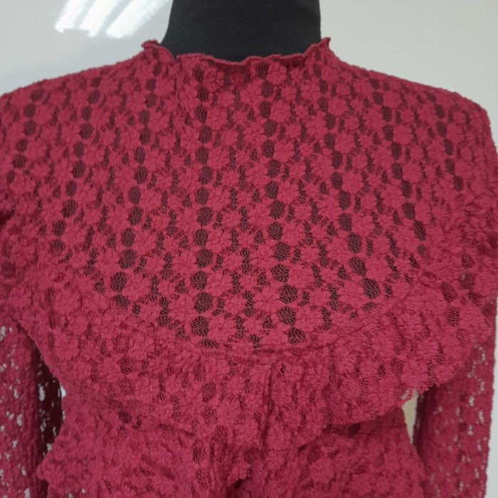 Дантелена блуза на Lucy,  чисто нова