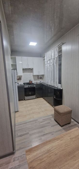 Продам 2в3 комнатную квартиру на массиве Феруза МирзоУлугбекский район