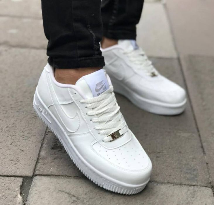 Adidas unisex. Super pret! Marimi 43,44.