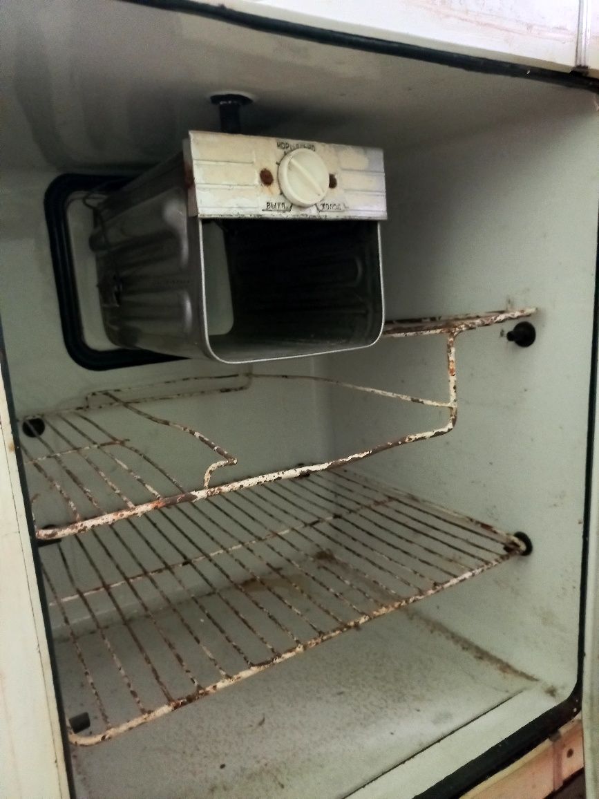 Срочно холодильник сотилади