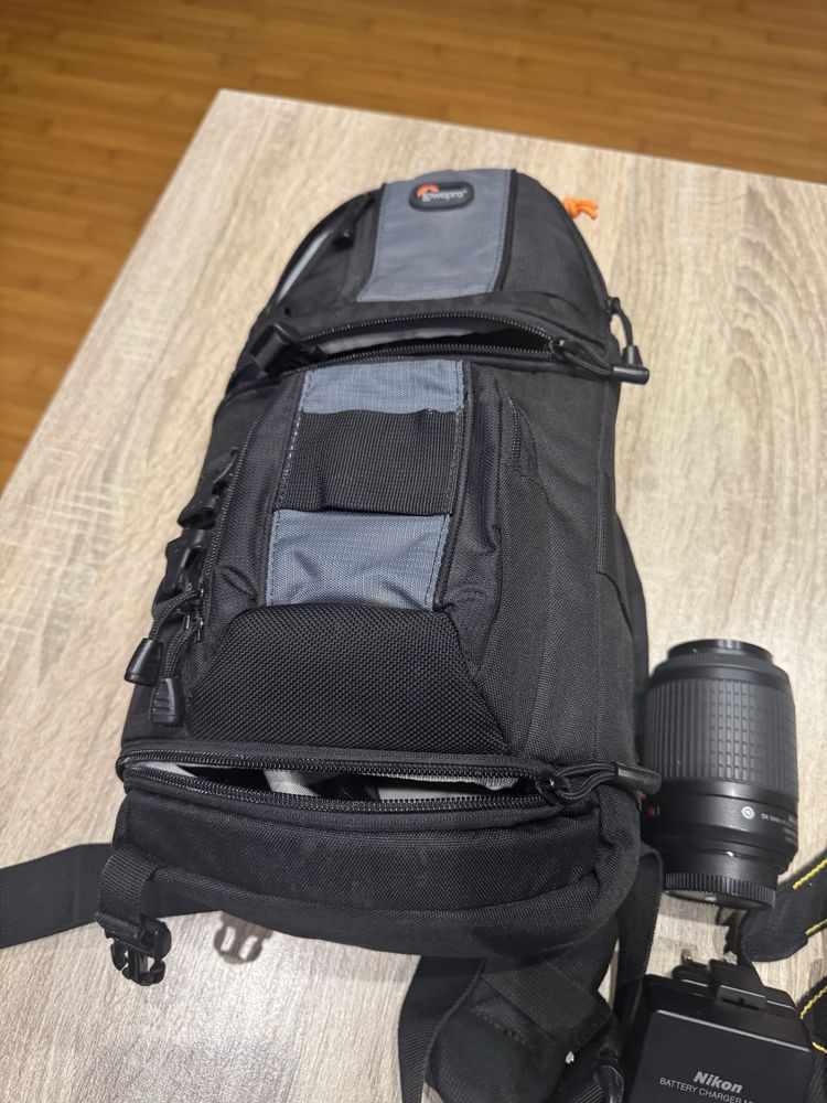 DSLR Nikon D3300 obiectiv 18-55mm si obiectiv 55-200mm