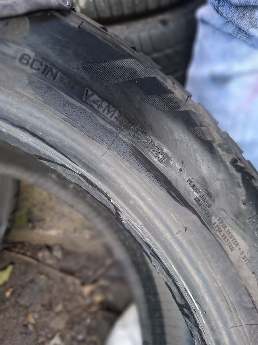 Vand set 4 anvelope 225 50 18 brigestone de iarna bune dot 2021