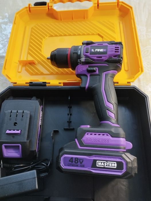 Продается безщеточный шуруповерт