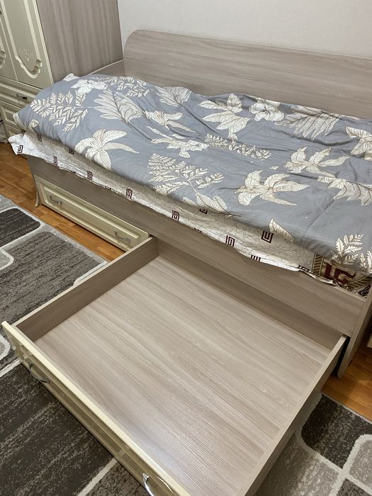 Кровать односпалка