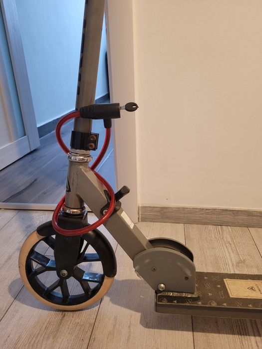 Vând trotinetă Firefly