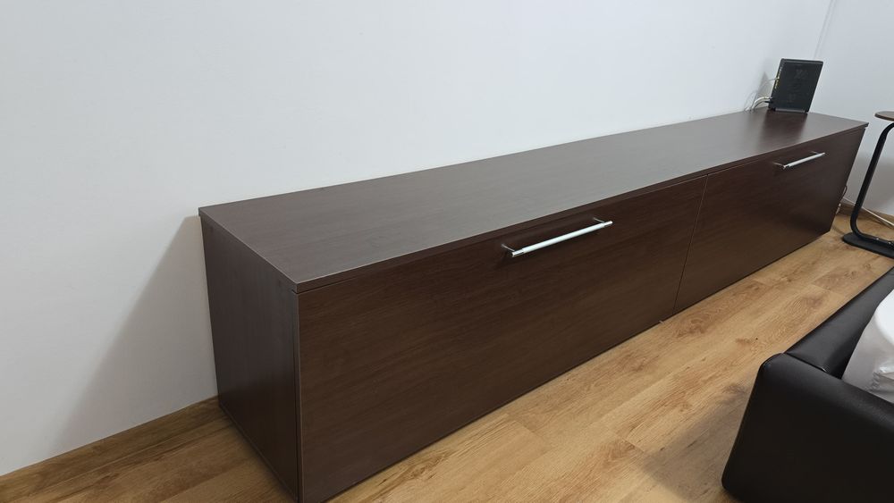 Vând comodă! stare foarte bună