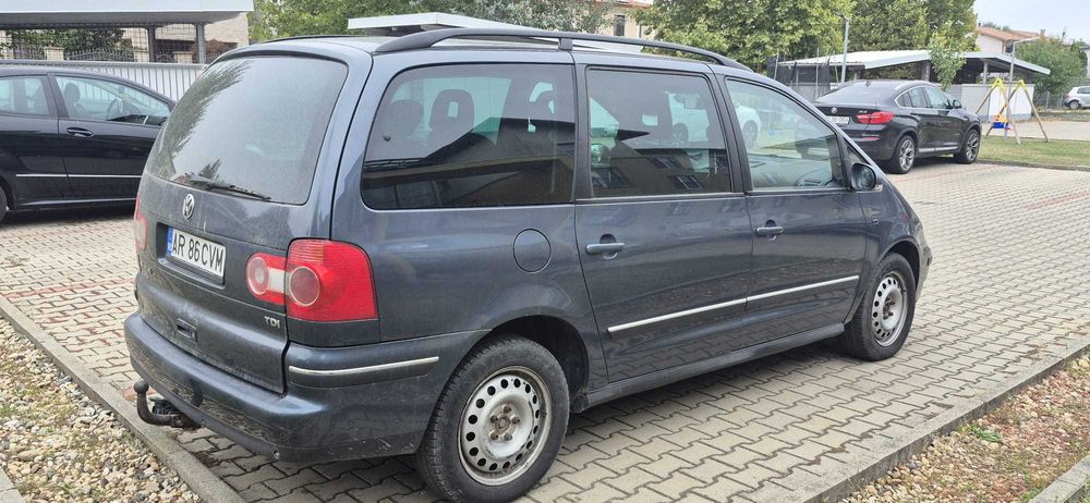 VW Sharan 1.9 TDi 130 Cp 2005 cu 7 Locuri