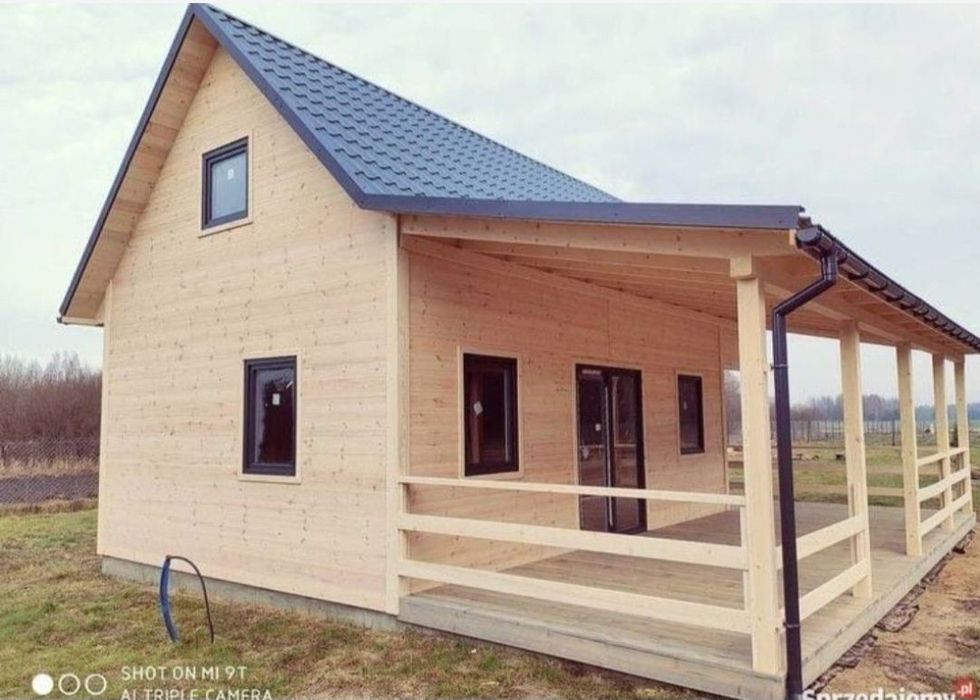 Vând casă  cabane din lemn