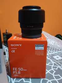 Vând obiectiv Sony 50mm cu F1.8.