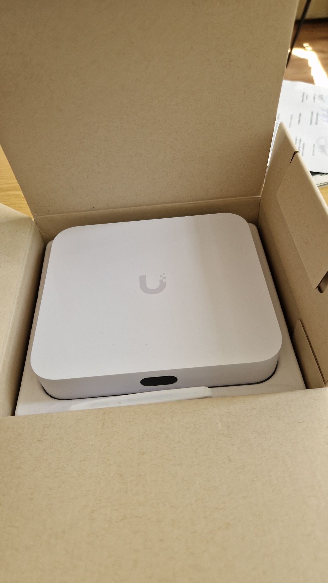 Router Ubiquiti UniFi Cloud Gateway IDS/IPS, Multi-WAN, Cloud Gateway