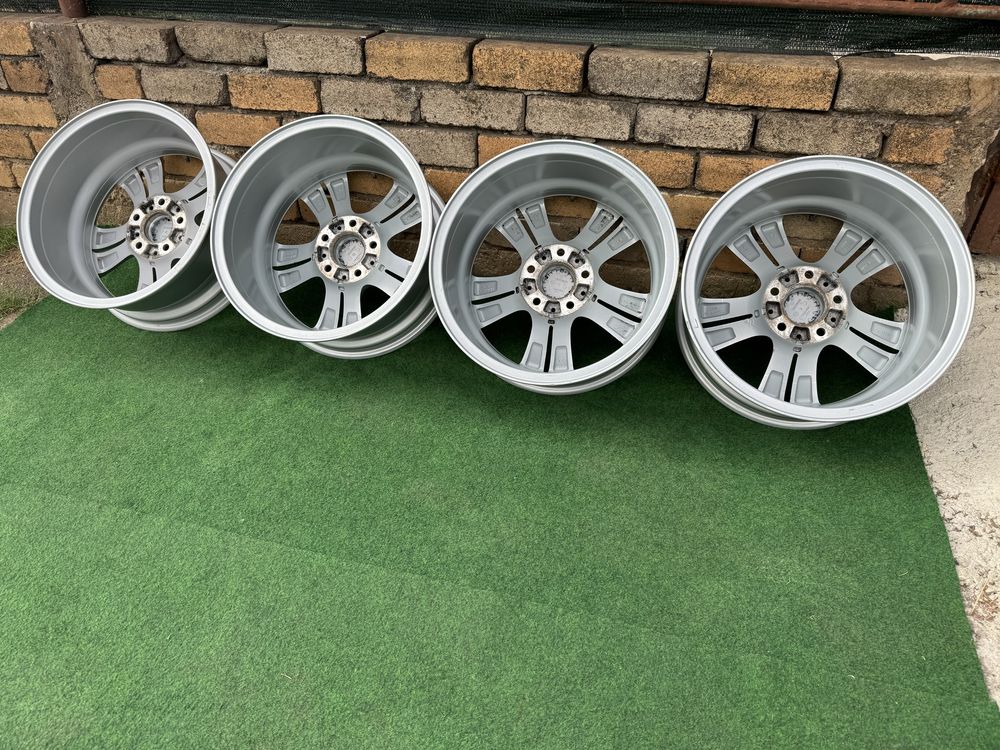4 броя Джанти БМВ BMW Style 392 17 цола за F30 F31 F36 e90 e91 e87 e46