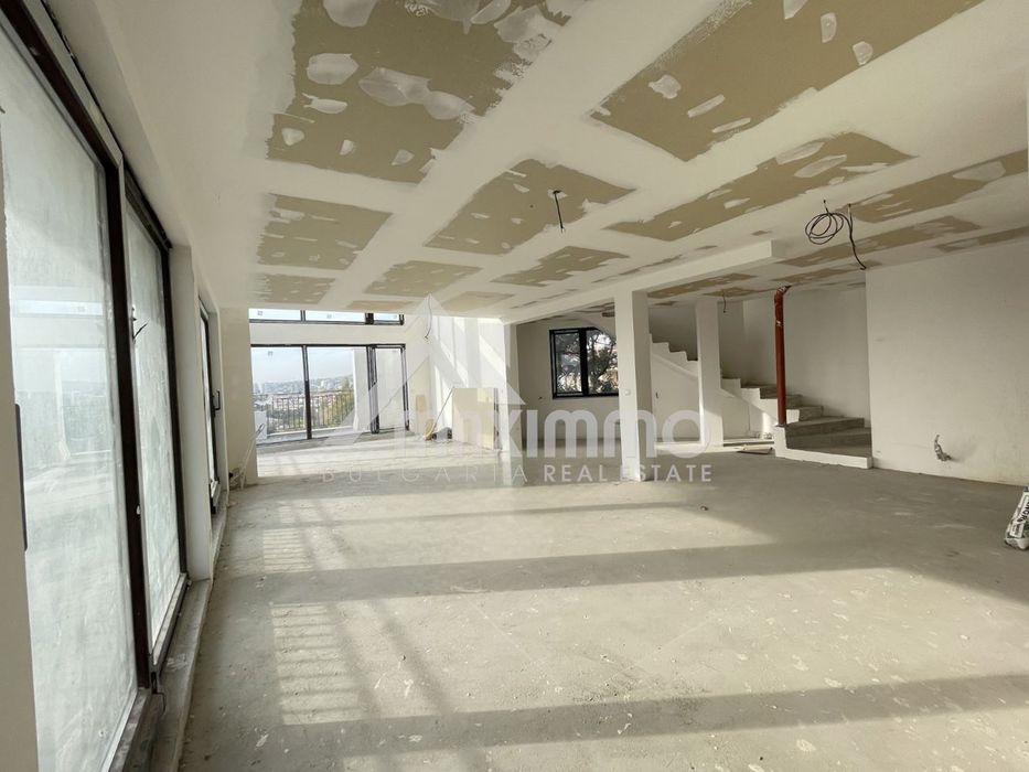 Продава се Мезонет в Варна, Бриз - 230 кв.м за 2087 €/кв.м - Снимка #2