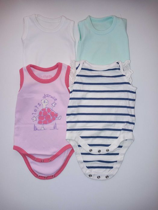 Маркови бебешки бодита с къс ръкав