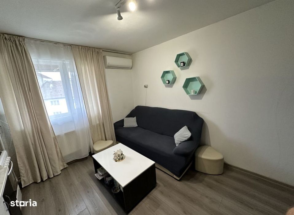 Apartament de vanzare, 2 camere, 35mp utili, zona Terezian