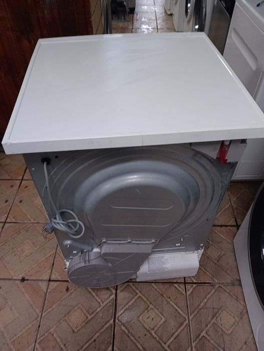 Сушилня с термопомпа АЕГ Aeg Protex Plus A+++ 9кг 2 години гаранция!