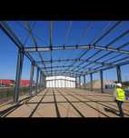 Vand hala metalică de 10x60x4 din profile ipe cu montaj