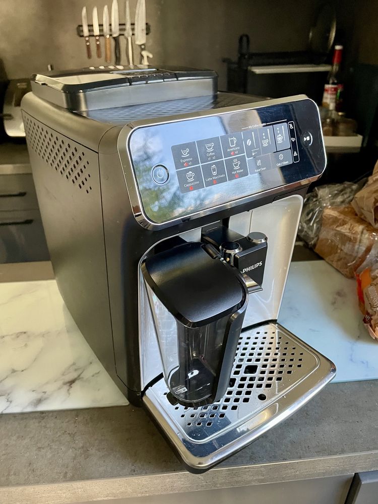 Philips EP3246 Latte Go(Почти нова)