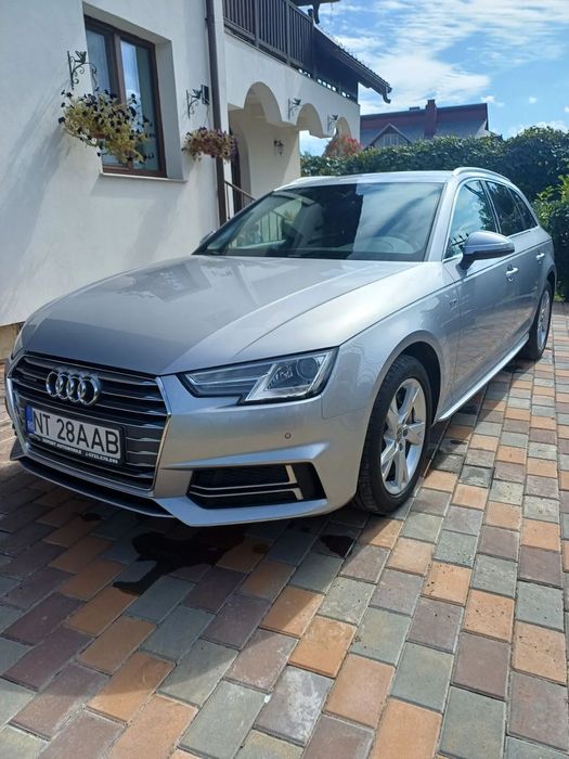 Audi A4 Audi A4 quattro S-LINE