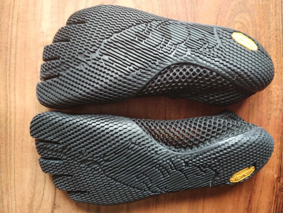Дамски обувки Vibram Five Fingers