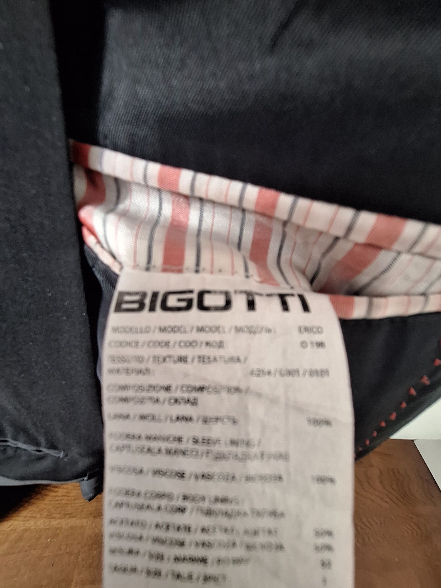 Costum negru Bigotti regular marimea 54, lână