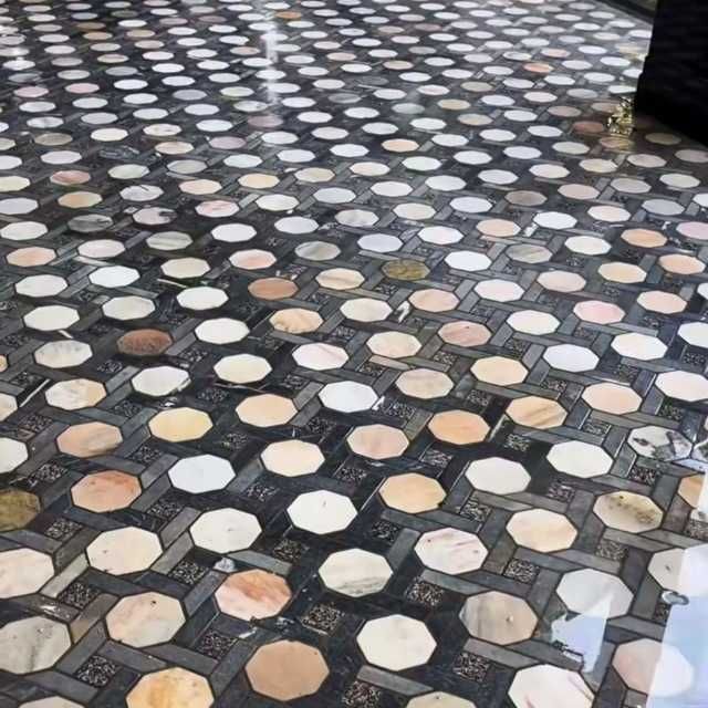 Granit. Koksaroy granit. Bruchatka