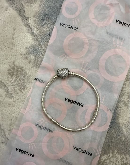 Pandora браслет с сердечком