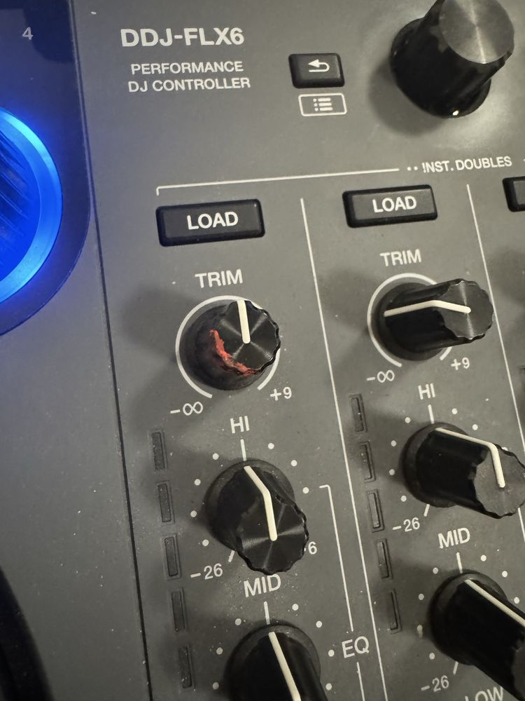 Pioneer “DDJ FLX-6”