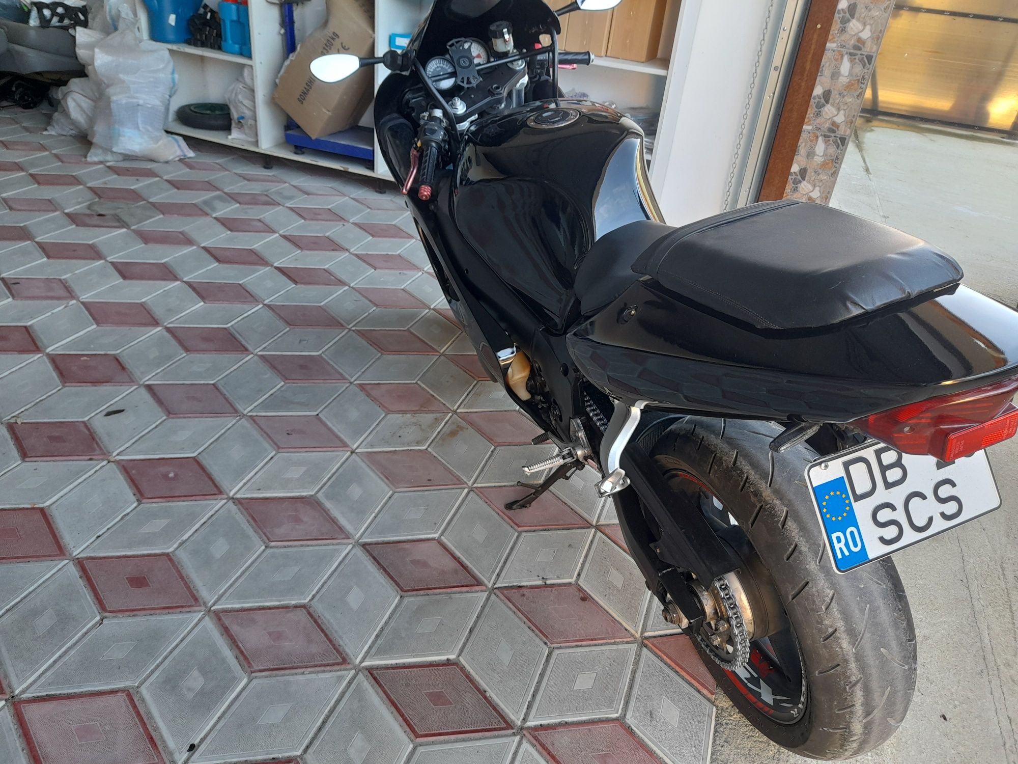 Vand Suzuky gsxr 600 an 2000