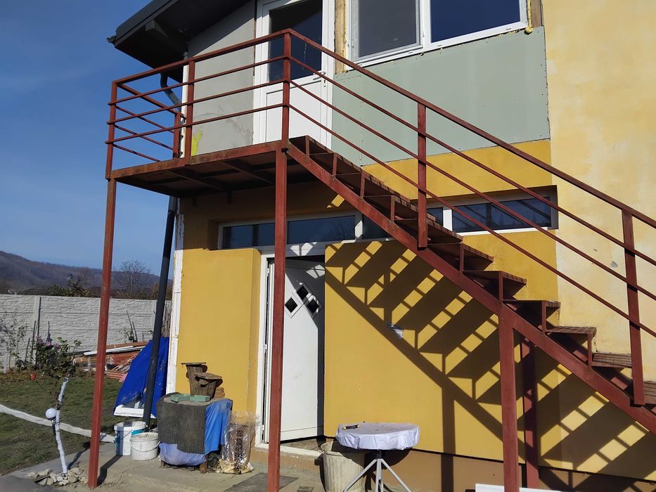 Scara metalica de exterior