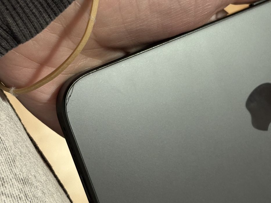 IPhone 15 pro 128 GB Black Titanium