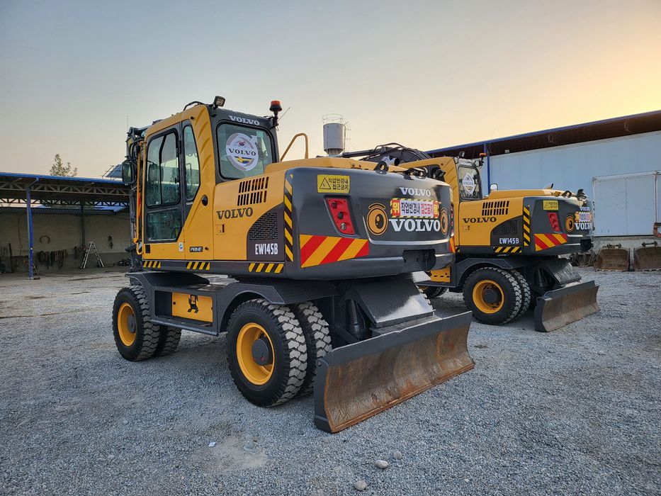 Karea dan Volvo 145 zurlari keldi