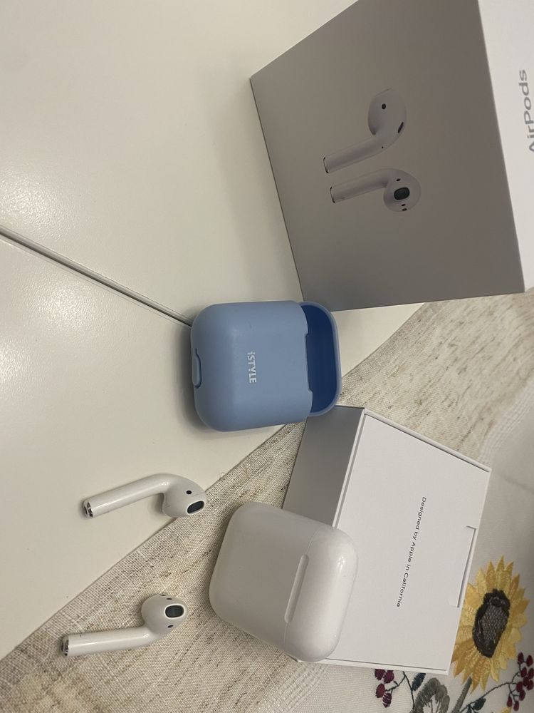 Airpods with charging case
