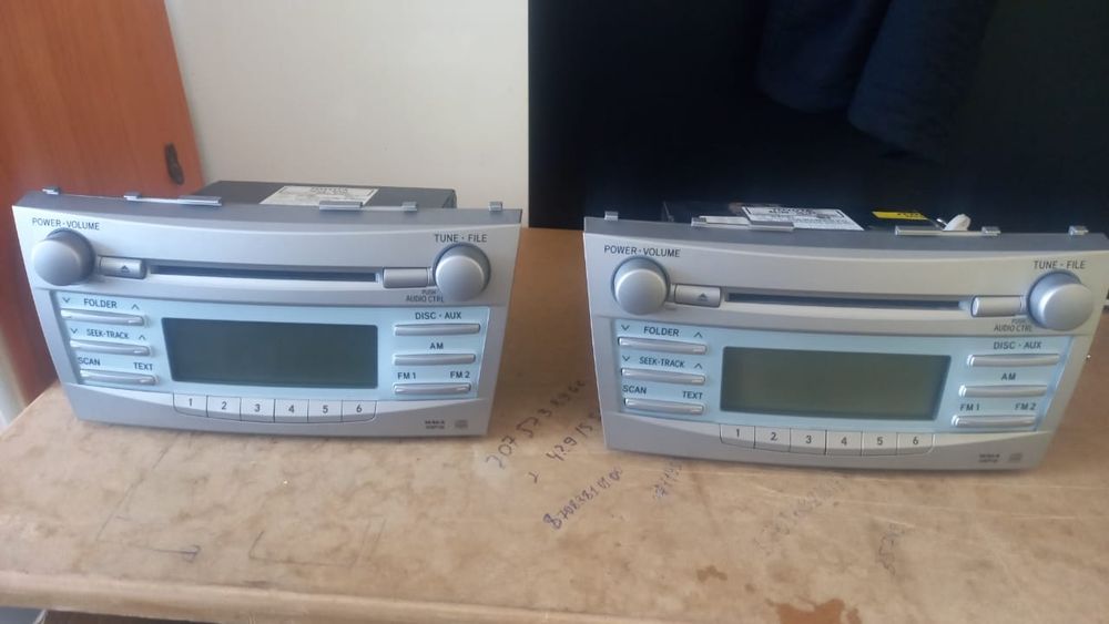 Срочно.Автомагнитола на камри сороковка. 20 000тг- 1шт