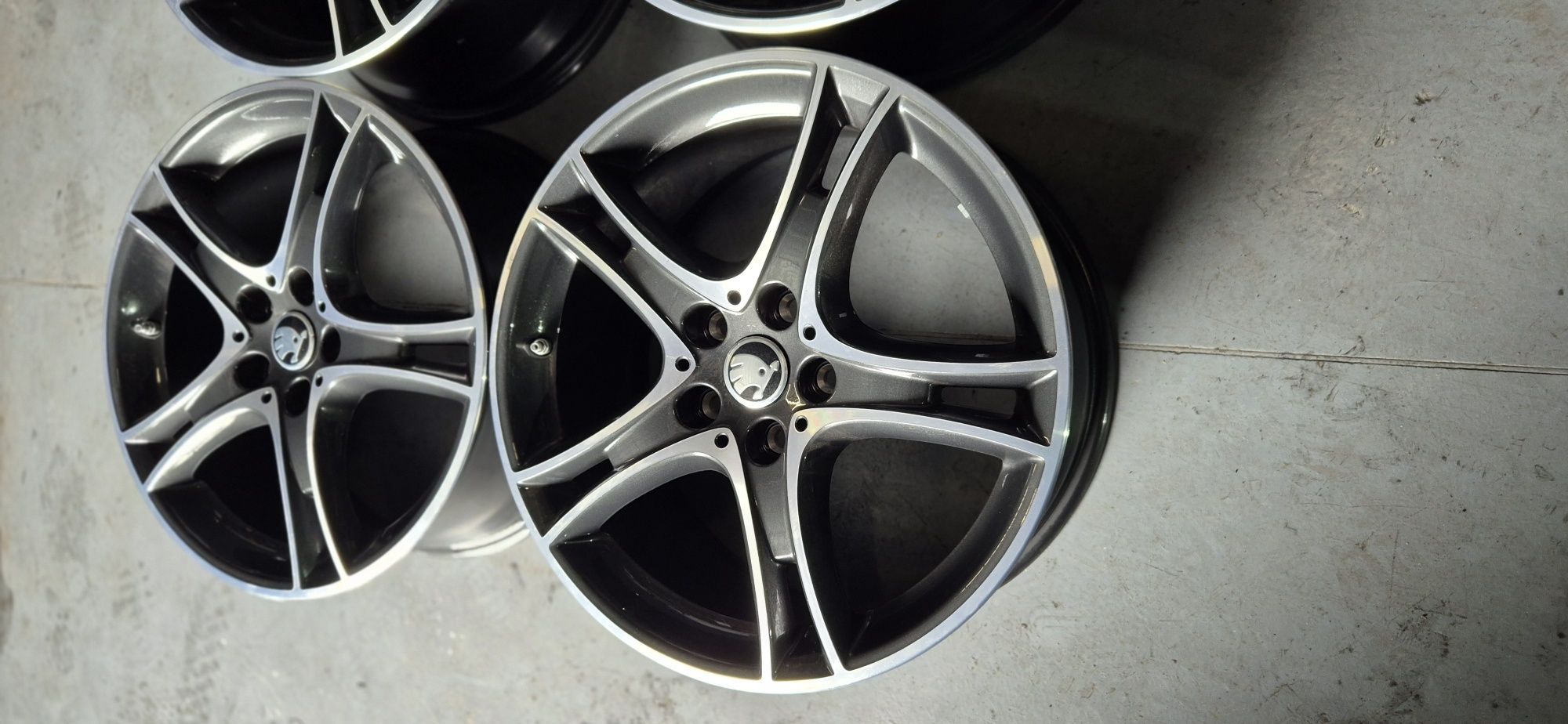 Jante R 18 5x112 Skoda