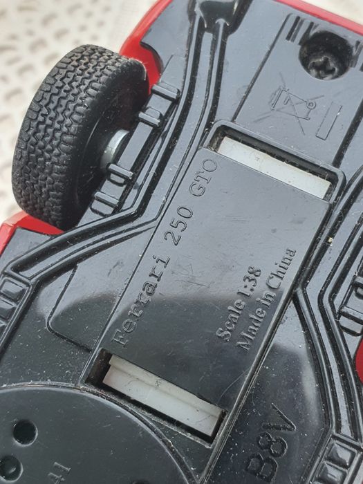 Ferrari 250 GTO  1/38