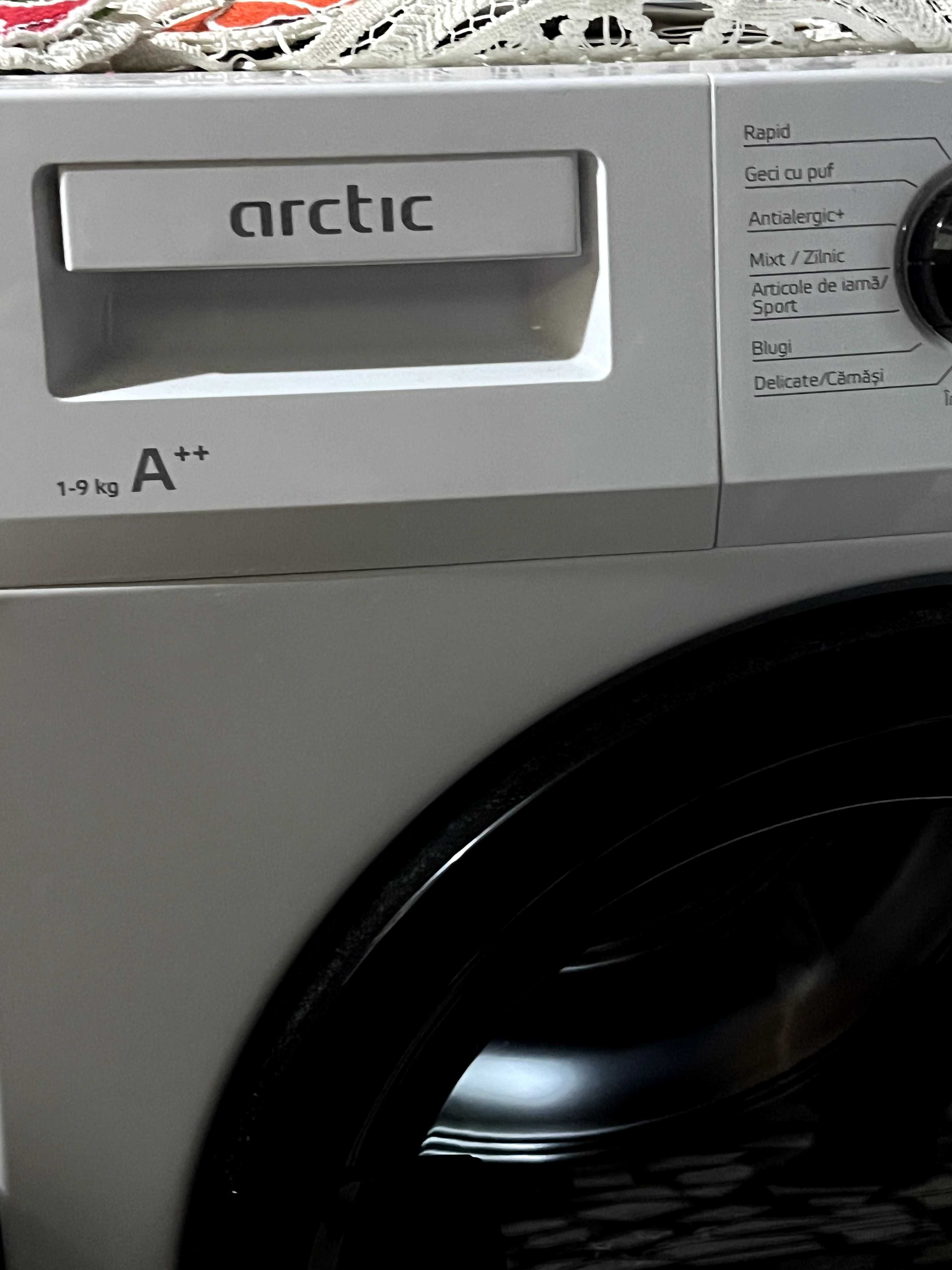 Uscator de rufe Arctic A++, 9kg, 15 programe, panou digital, NOU