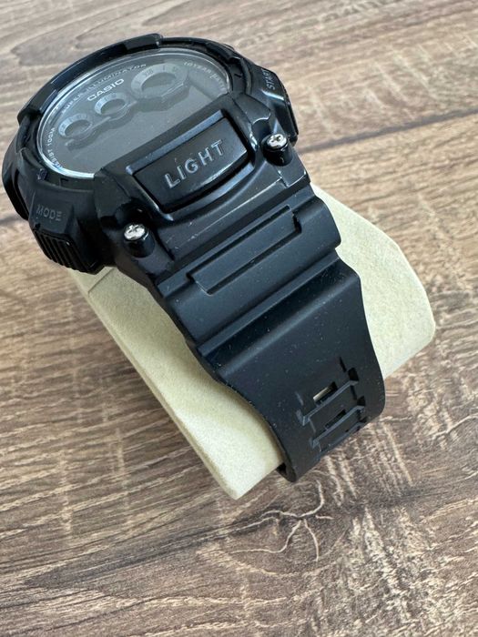 Ceas cronograf digital Casio W-735H