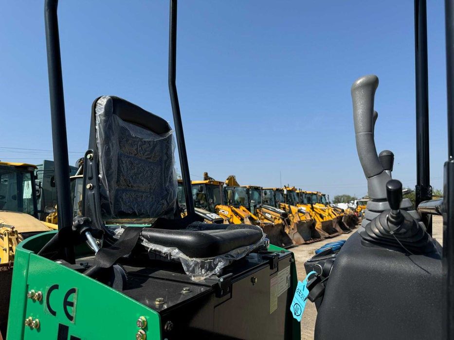 Miniexcavator JPC HT12 + remorca , 2023, 1 tona