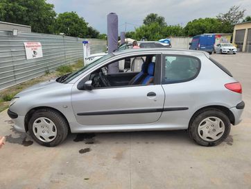 Кола Peugeot 206