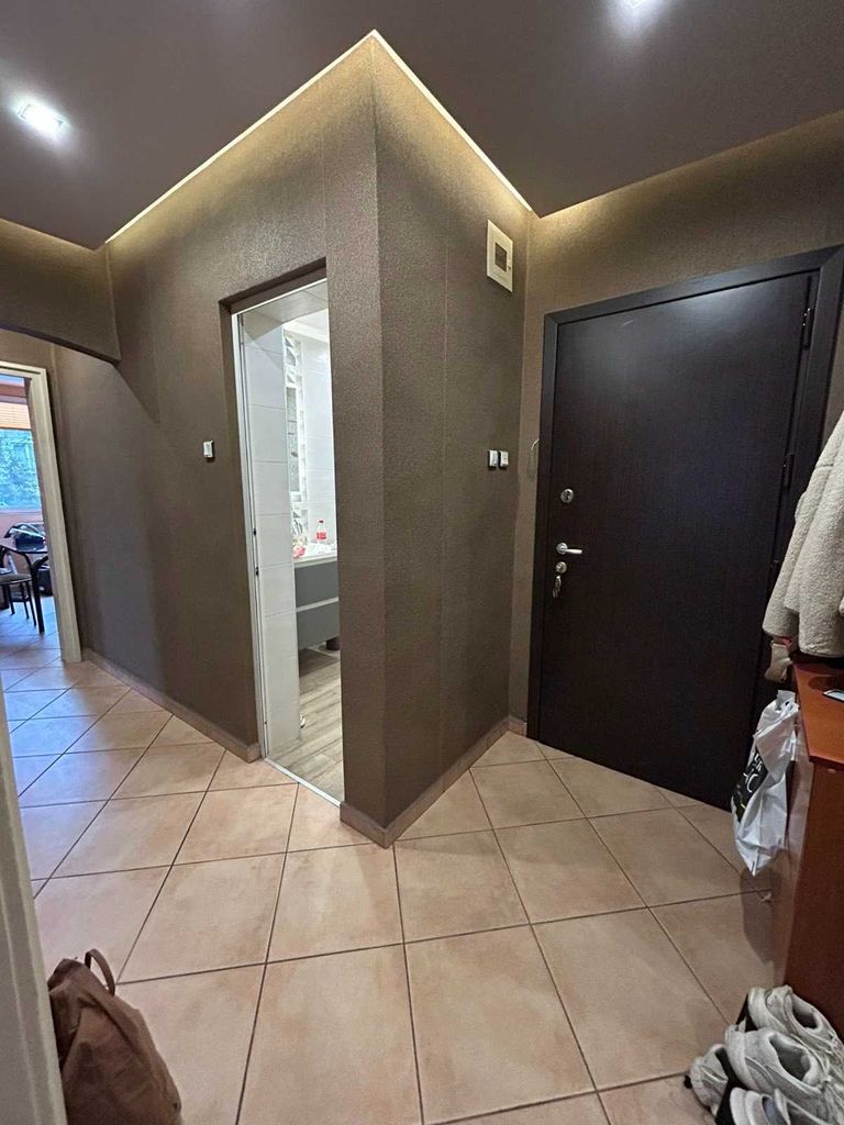 Дава се под наем Двустаен апартамент в София, Гео Милев - 70 кв.м за 700 € - Снимка #4