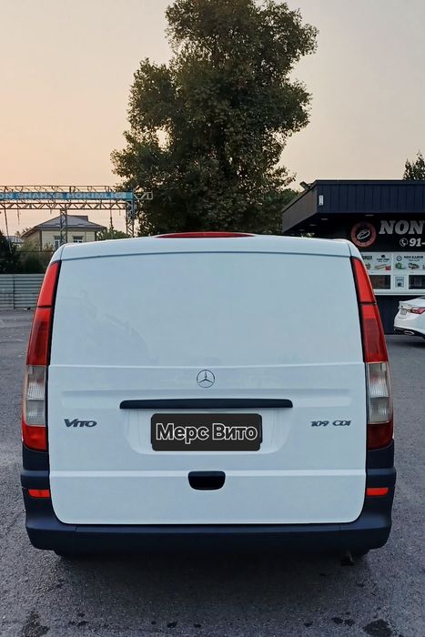 Мерседес Вито 2008